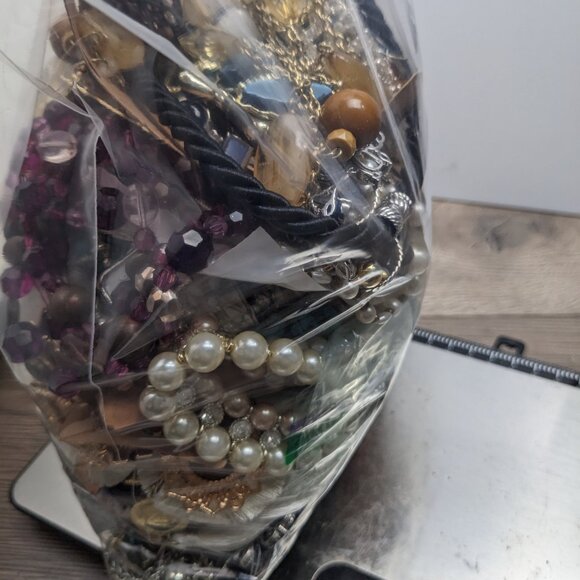 Jewelry Lot 4+ lbs 1150 Wearable Sellable Mystery Lot Free Shipping - Picture 3 of 7